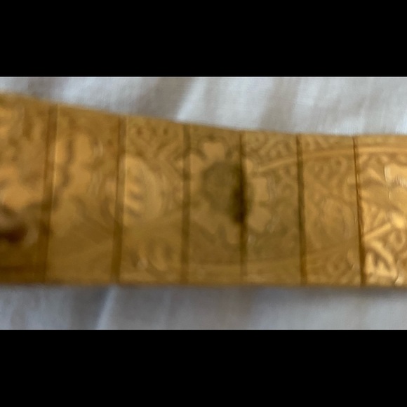 Gorgeous Metal Belt - Floral pattern gold tone with Turquoise accent points! main image 6